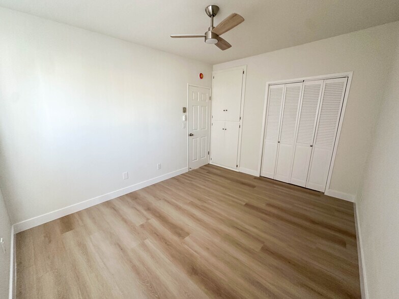 bedroom 2 - 2224 Curtis Ave