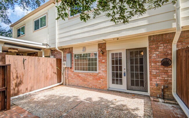 Building Photo - 14529 Misty Meadow Ln