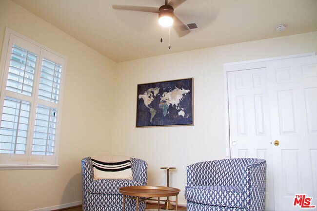 Building Photo - 8506 Blue Heron Dr