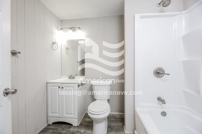 Building Photo - 2305 Standing Springs Rd