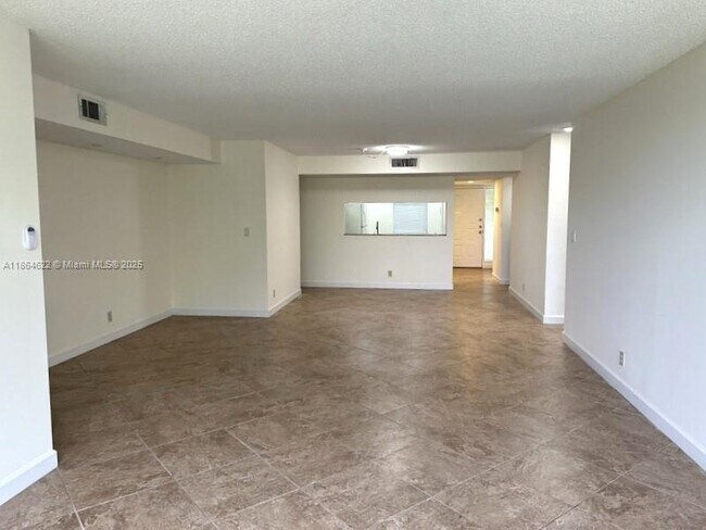 Building Photo - 3150 NW 42nd Ave