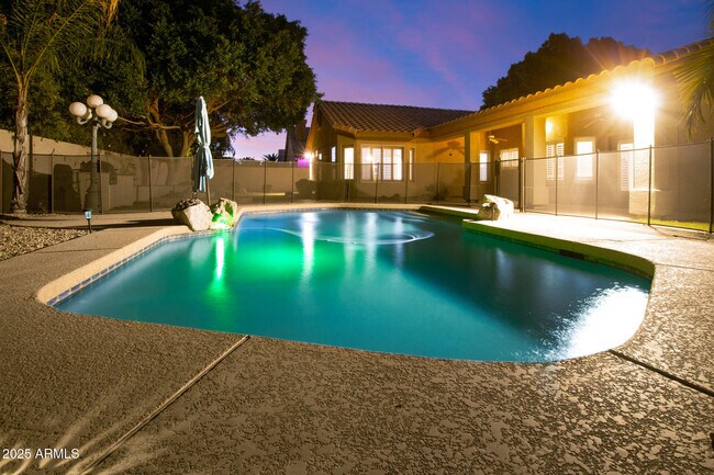 Building Photo - 6401 W Orchid Ln