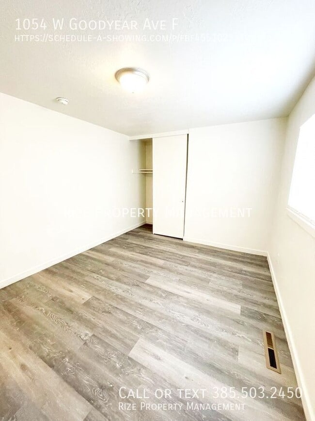 Building Photo - 1054 W 1520 N