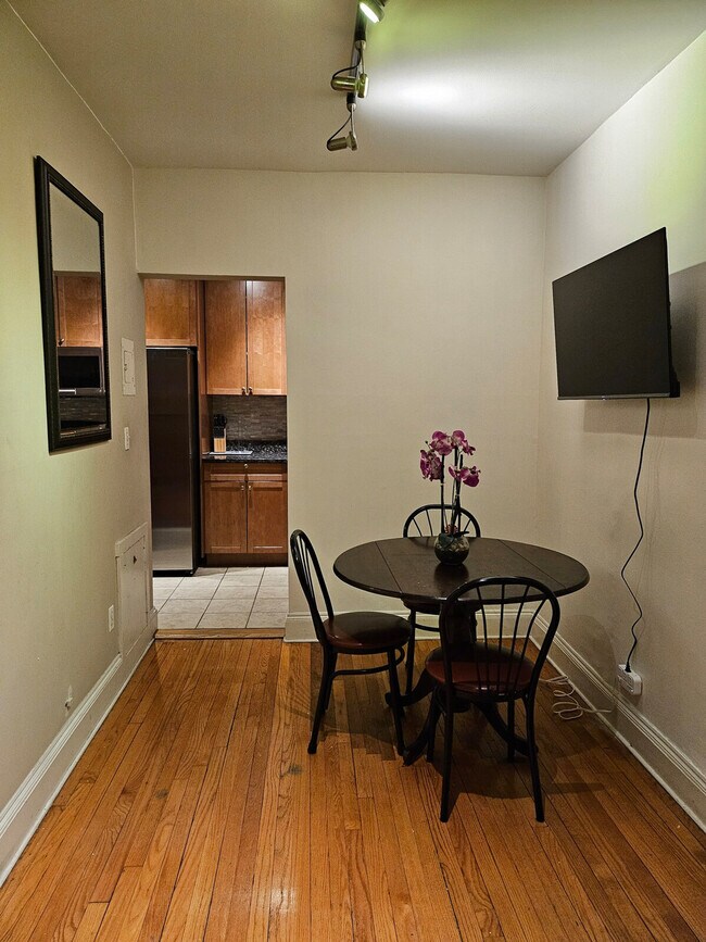 Building Photo - 355 Chestnut Hill Ave