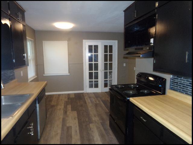 Building Photo - 17 S Avalon Dr