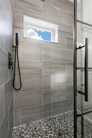 Building Photo - 201 Lincoln St