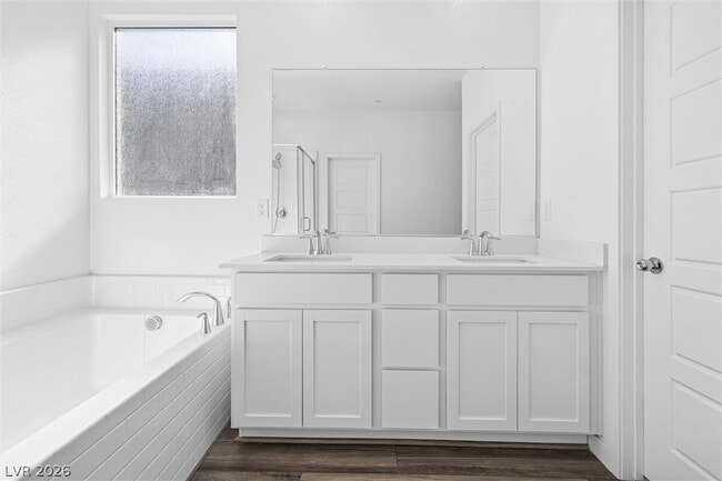 Building Photo - 9446 Sequoia Rdg Ave