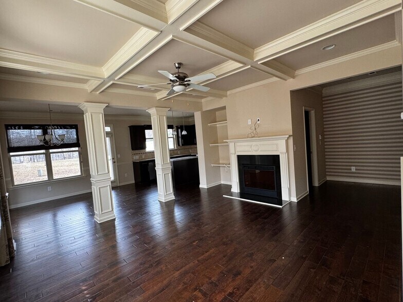 Building Photo - 3092 Brockenhurst Dr