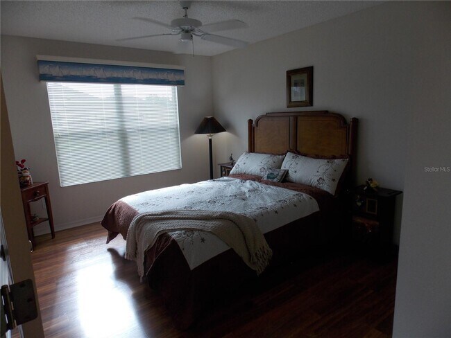 Building Photo - 1256 Camero Dr