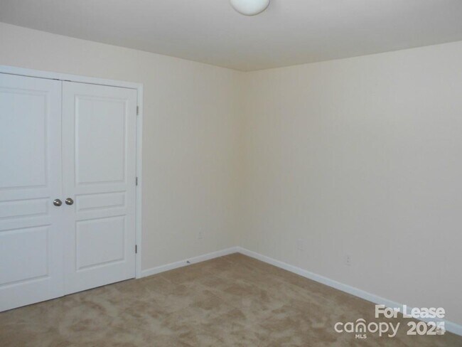 Building Photo - 14256 Waterfowl Ln