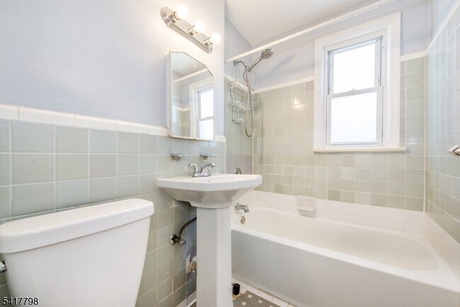 Building Photo - 23 Carpenter Terrace N