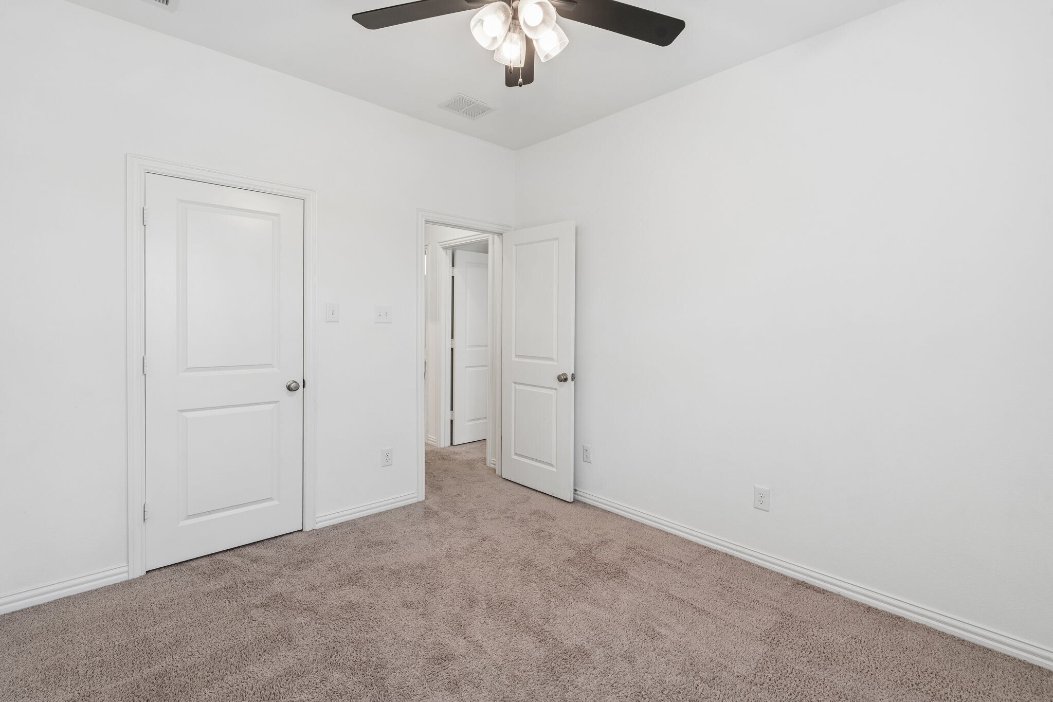 Building Photo - 2215 Adena Springs Dr