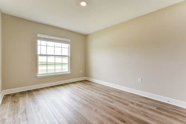 Building Photo - 511 Edith Dr