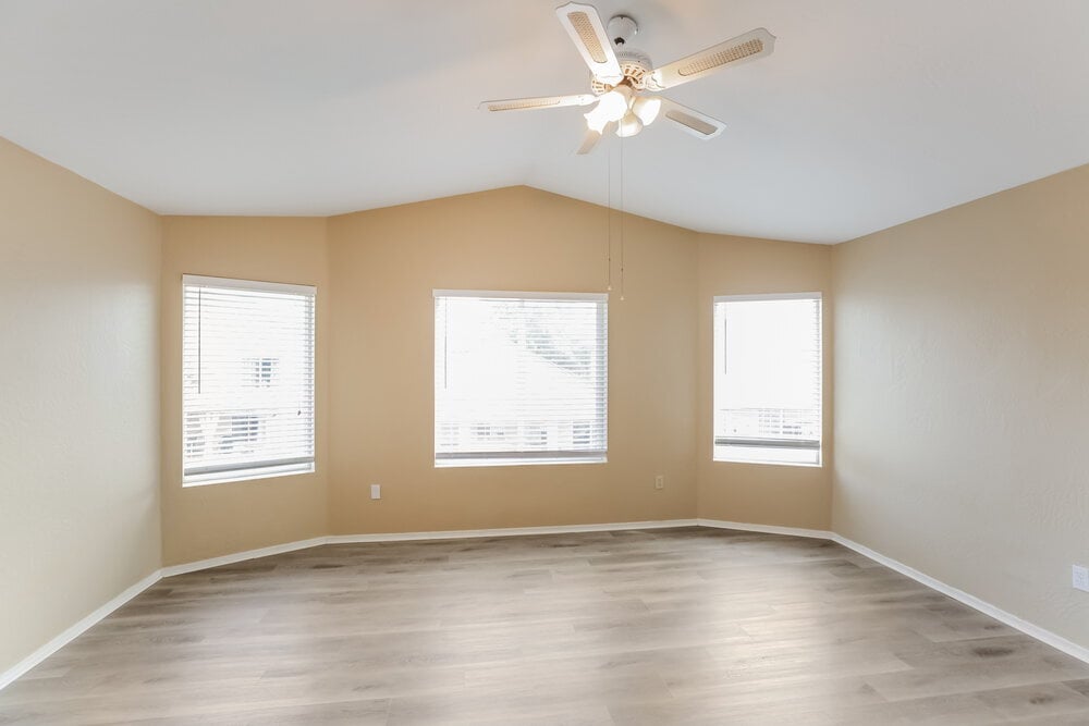 Building Photo - 5160 W Saragosa St