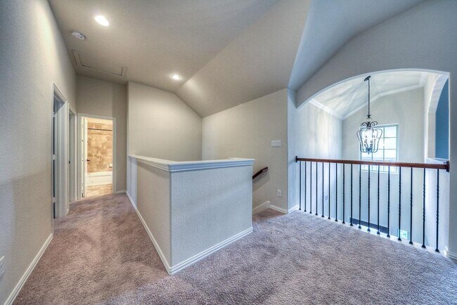 Building Photo - 27 S Sawbridge Cir