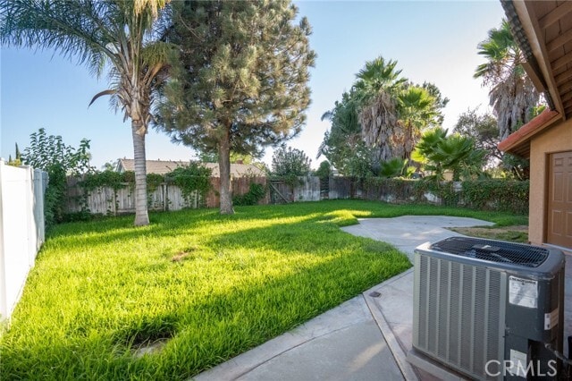 Building Photo - 15061 Fuchsia Ct