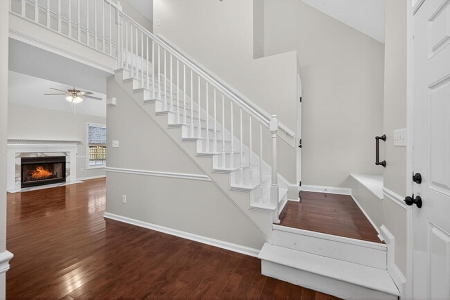 Building Photo - 1010 Trail Stream Way