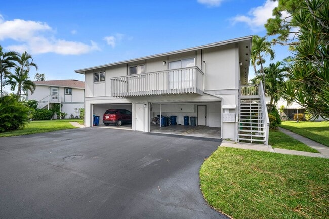 Building Photo - Beautiful Two-story condo 2bedrooms 2 baths with garage in Fort Myers