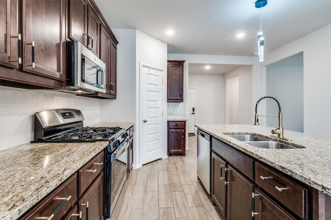 Building Photo - 14149 Danesdale Dr