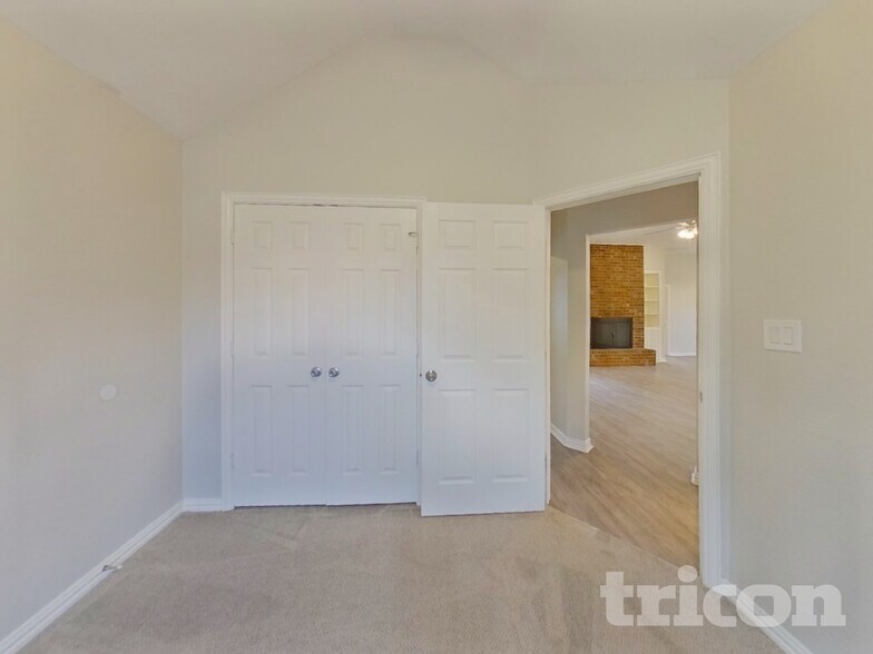 Building Photo - 5413 Frank Ln