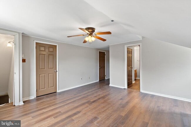 Building Photo - 193 Stirling Ct
