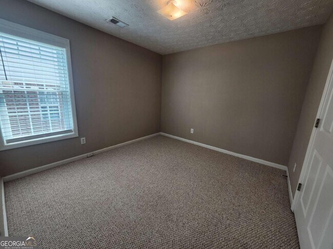 Building Photo - 1052 Ludwick Way