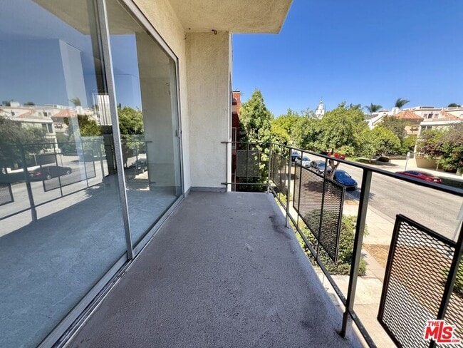 Building Photo - 1128 10th St
