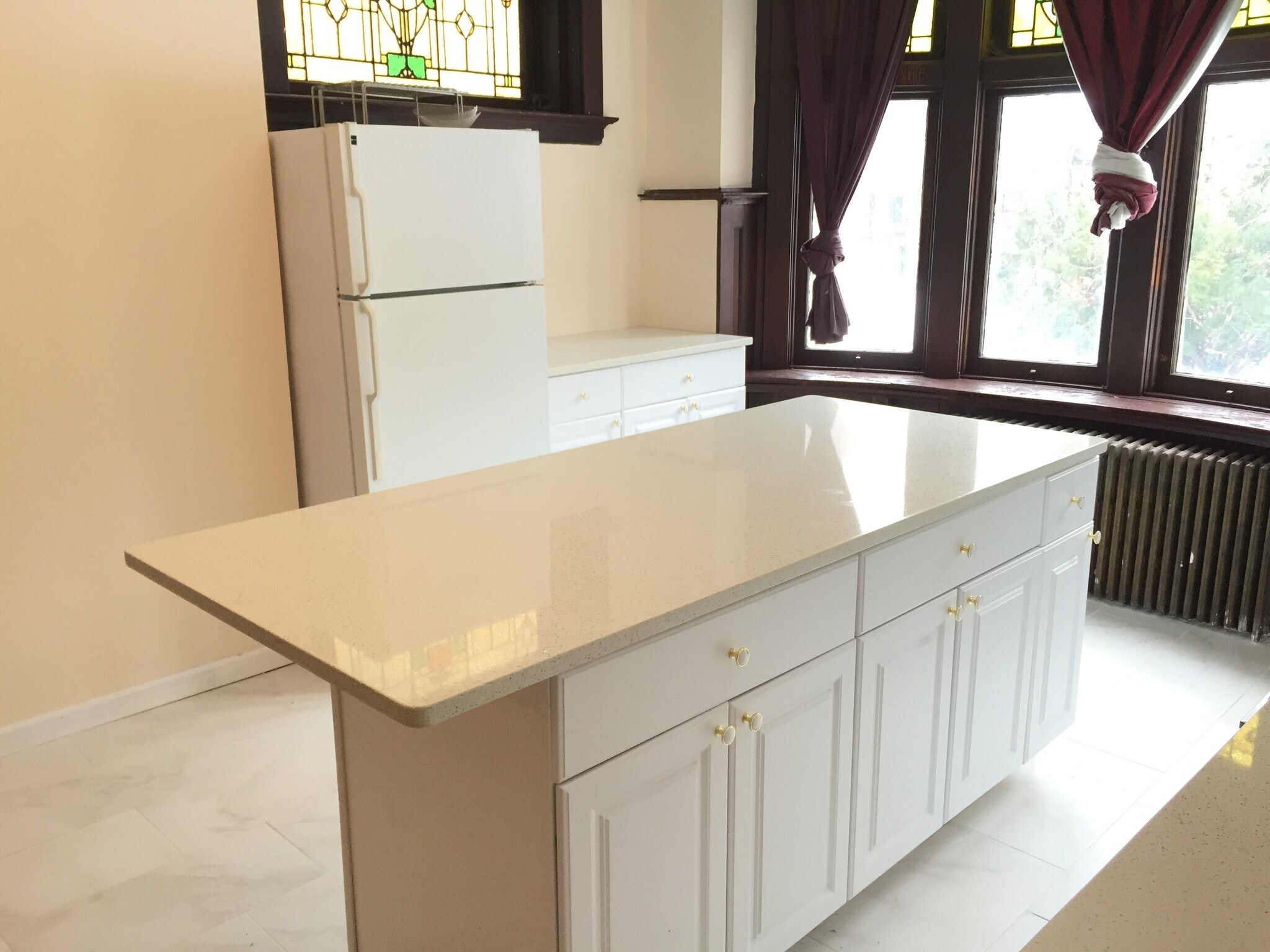 Building Photo - 746 Broughton St