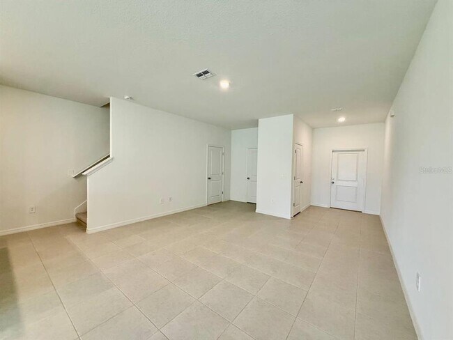 Building Photo - 10409 GOLDEN SANDS Ave