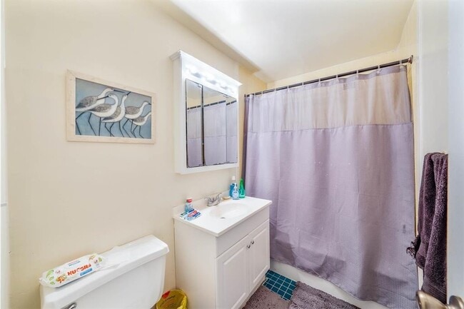 Building Photo - 9060 Palisade Ave