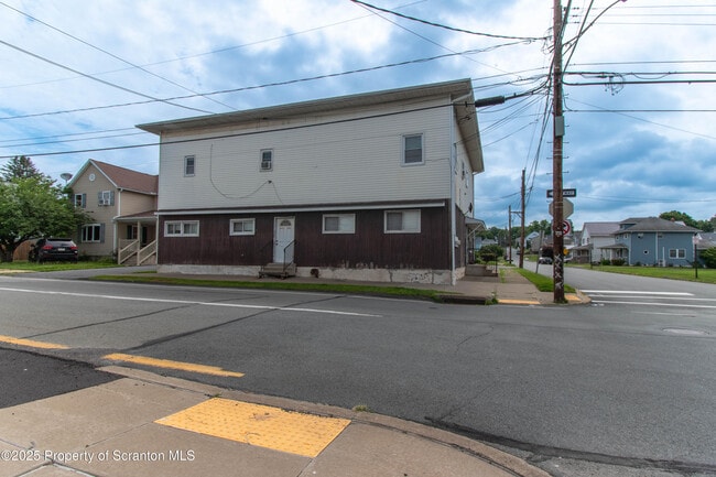Building Photo - 502 Cypress St