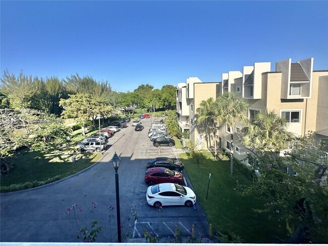 Building Photo - 7860 Camino Real