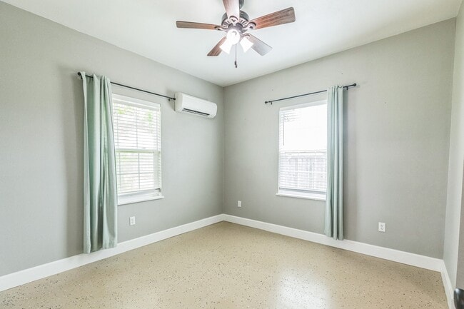 Building Photo - 4219 Landon Ln