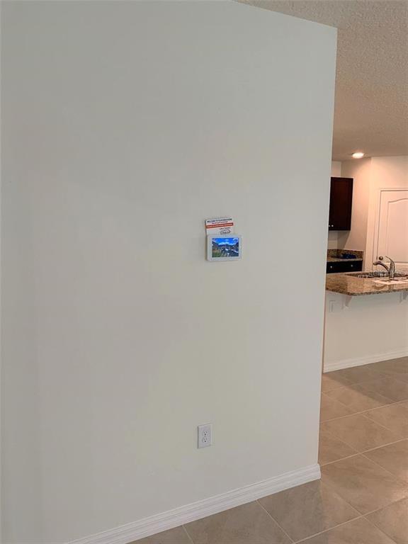 Building Photo - 361 Nowell Lp