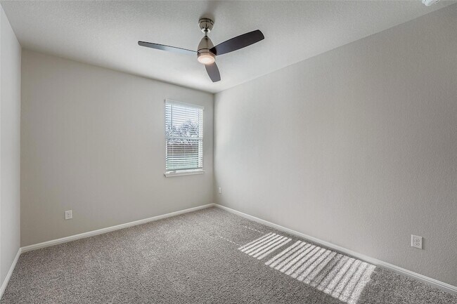 Building Photo - 14601 Frankel Loop