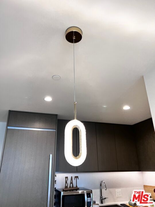 Building Photo - 889 Francisco St