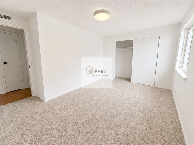 Building Photo - Beautiful 5 Bedroom / 3 Bath Home