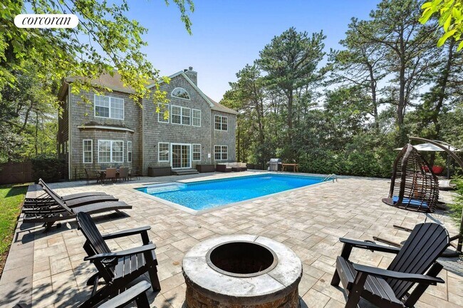 Building Photo - 199 Shinnecock Hills Rd