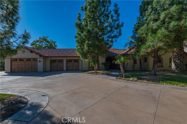 Building Photo - 45240 Los Caballos Rd