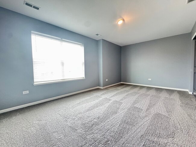 Building Photo - 15030 W Cyrus Dr