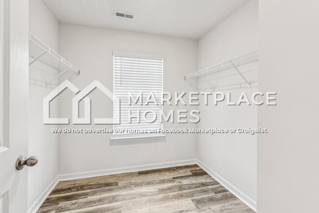 Building Photo - 1425 Willow Springs Dr