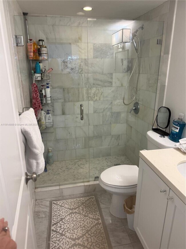 Building Photo - 1980 S Ocean Dr