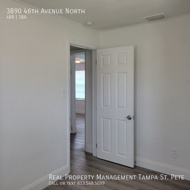 Building Photo - ***THE PERFECT ST PETE REHAB***