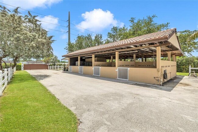 Building Photo - 6300 SW 190th Ave
