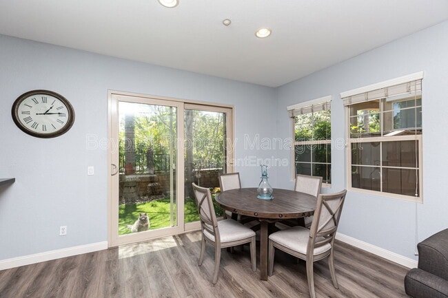 Building Photo - 2616 Bellezza Dr