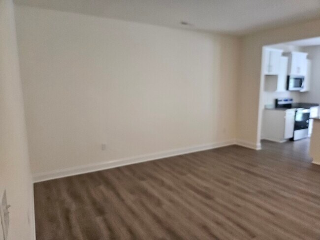 Building Photo - 68 Lavender Ln