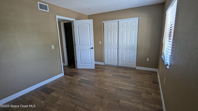 Building Photo - 107 San Juan Cir