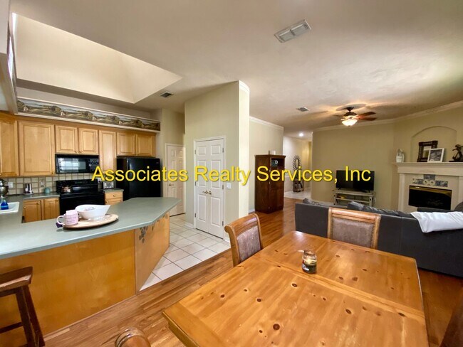 Building Photo - 3 Bed/2 Bath, On the Golf Course in Haile ...
