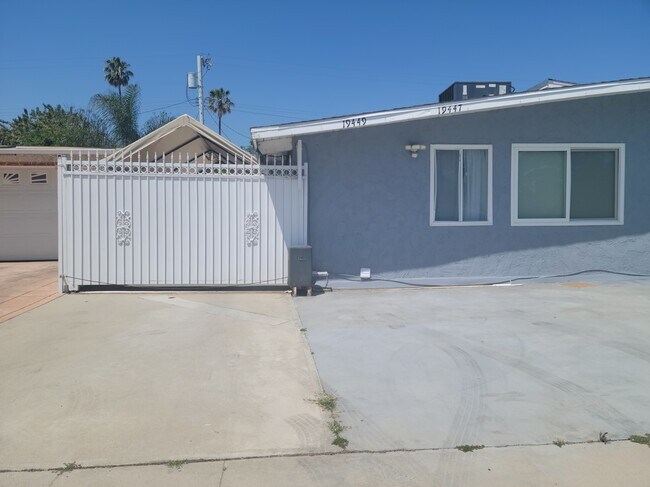 Building Photo - 19449 Ingomar St