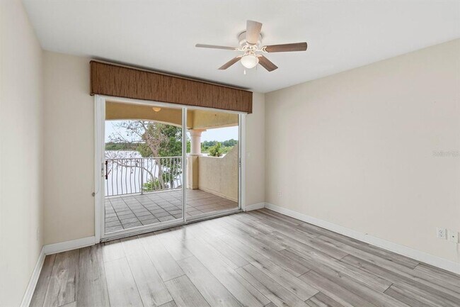 Building Photo - 8310 Tivoli Dr